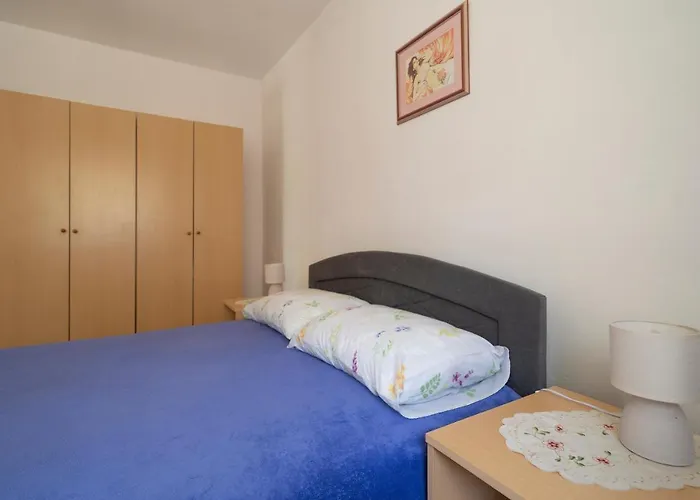 Apartment Ema *
